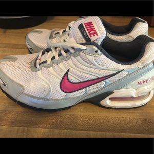 Women’s Nike shoes